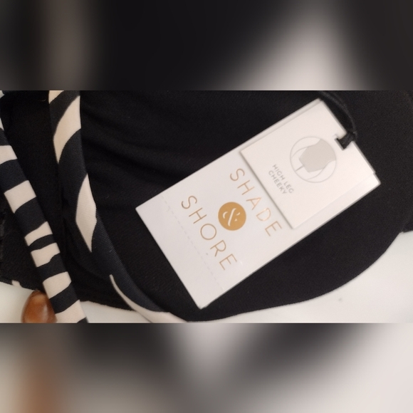 Shade & Shore Zebra Animal print one piece swimsuit - Picture 5 of 9